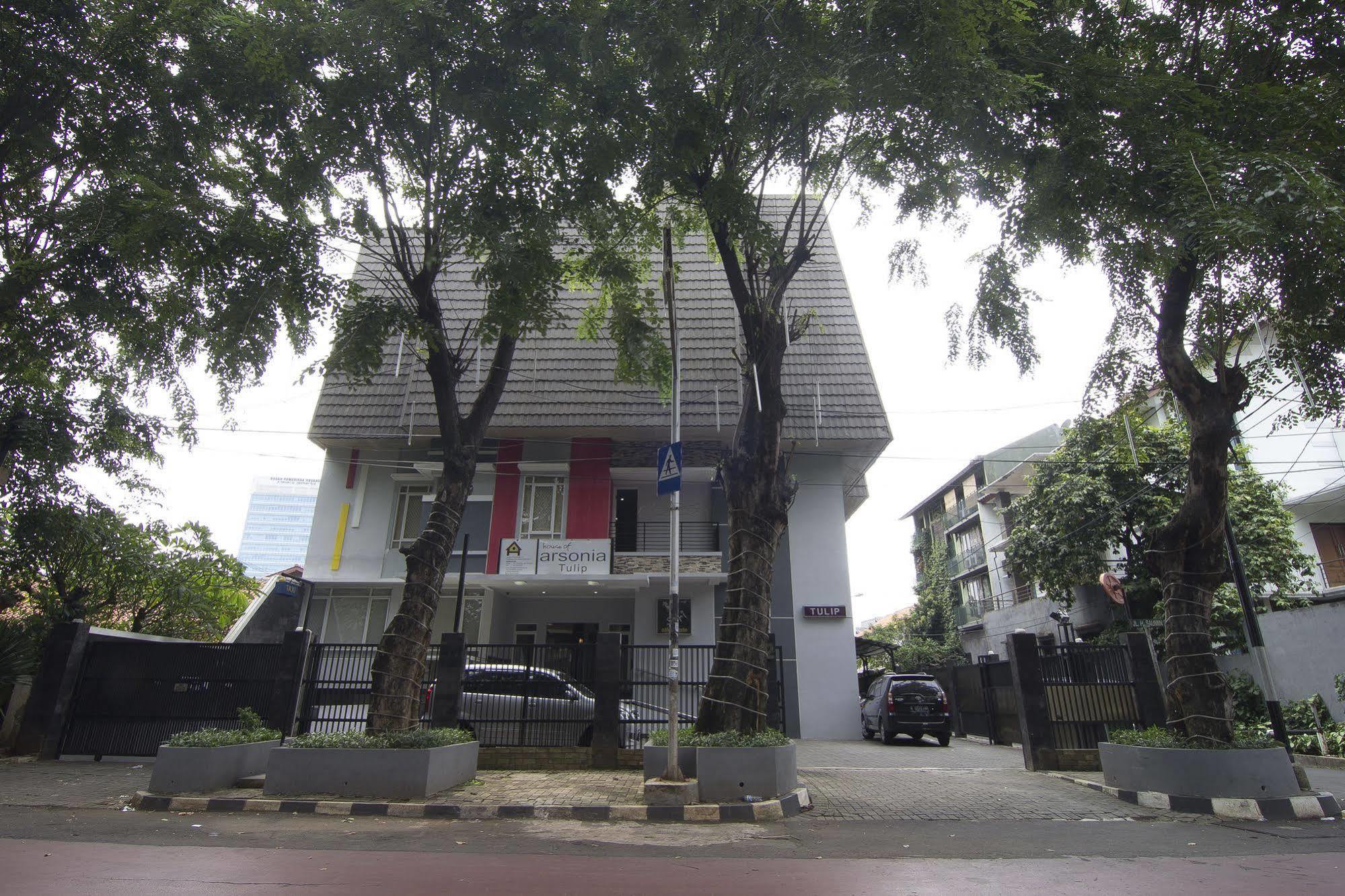 Hotel House Of Arsonia Tulip Yakarta Exterior foto